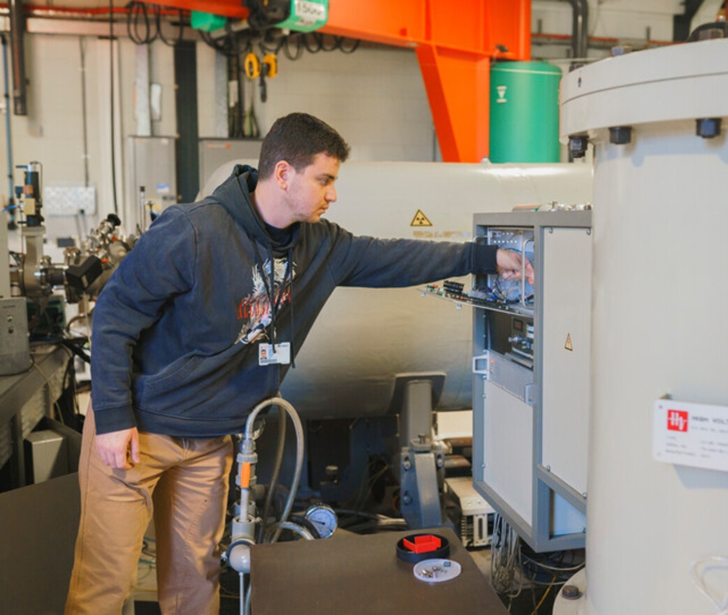 slider-rtl-1-2-Updated